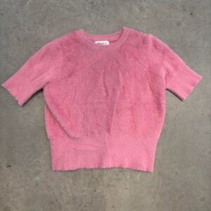 Pink fuzzy cropped sweater